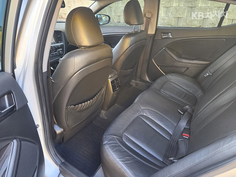 2011 - kia k5