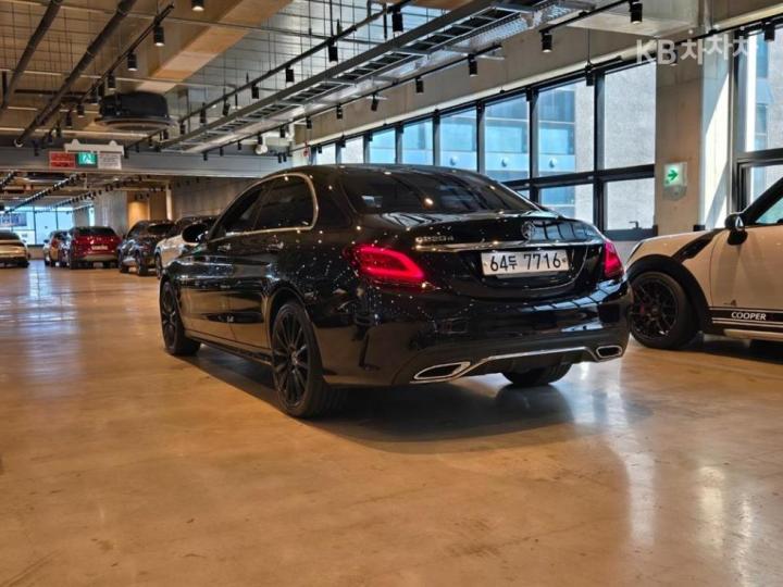 Mercedes-Benz C-Class C220 d 4Matic W205 7