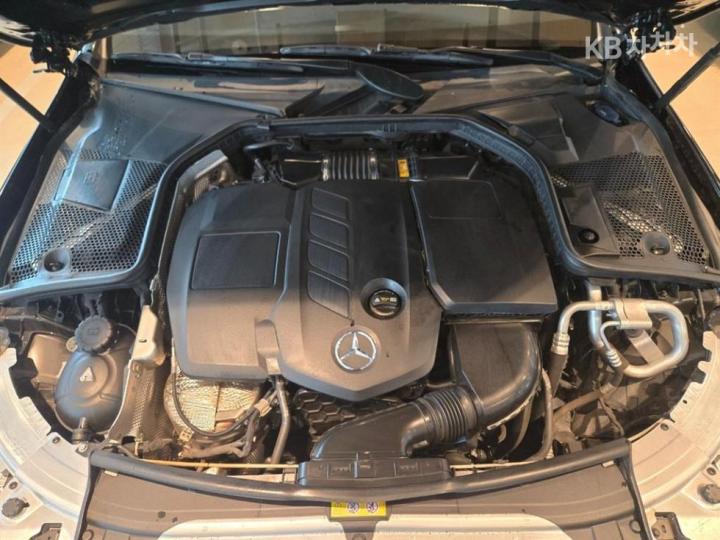 Mercedes-Benz C-Class C220 d 4Matic W205 9