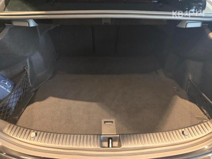 Mercedes-Benz C-Class C220 d 4Matic W205 10