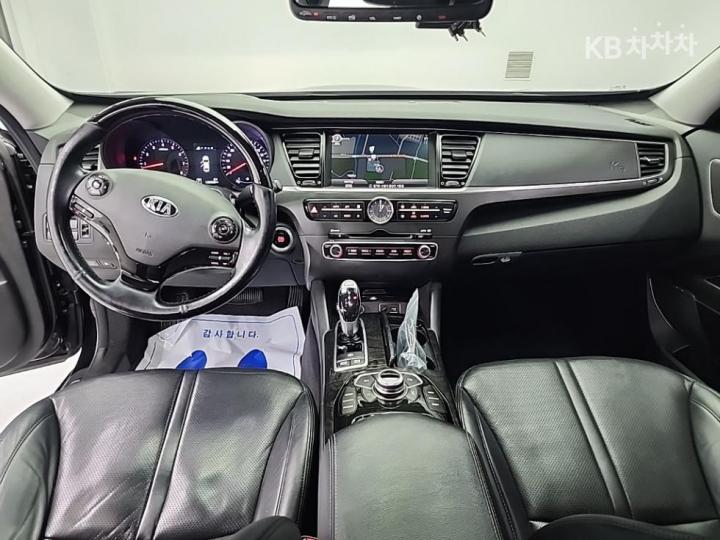 Kia K9 3.3 GDI Executive 8