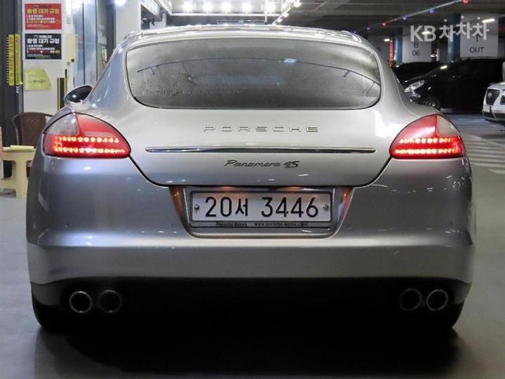 Porsche Panamera 4.8 4S 970 6