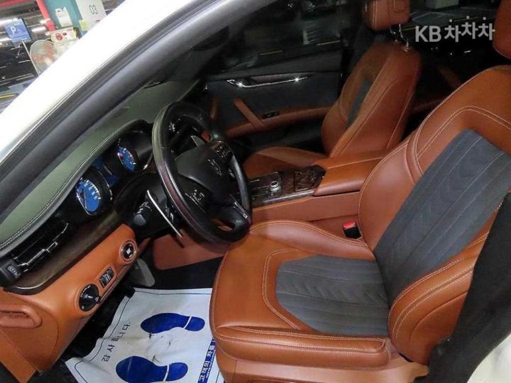 Maserati Quattroporte 3.0 V6 GranLusso 7