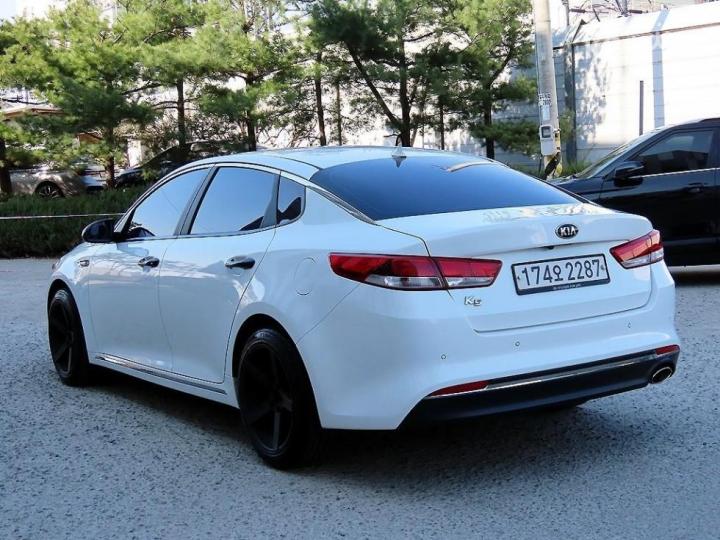 Kia K5 — miniaturë 2