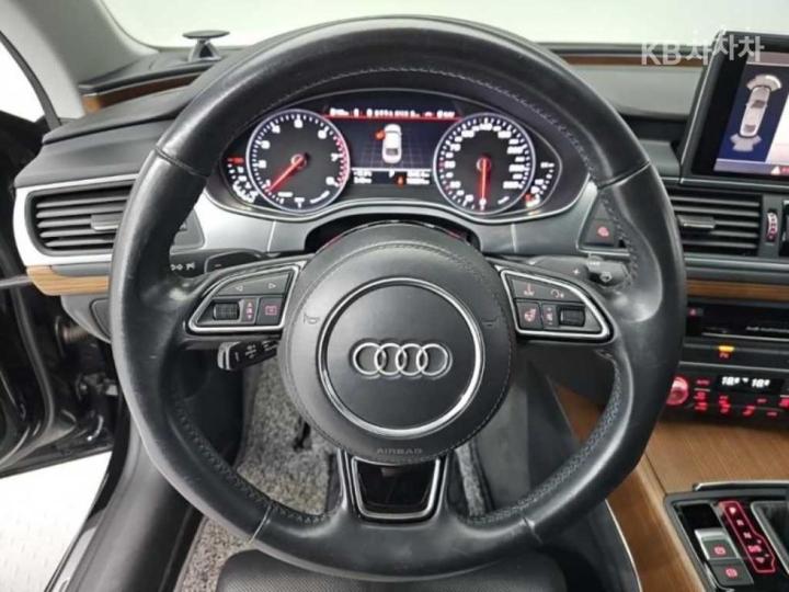 Audi A7 50 TFSI Quattro Premium 4G 8