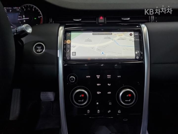 Land Rover Discovery Sport D200 S 9