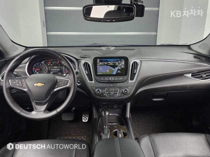 Chevrolet Malibu 1.5 Turbo LS 8