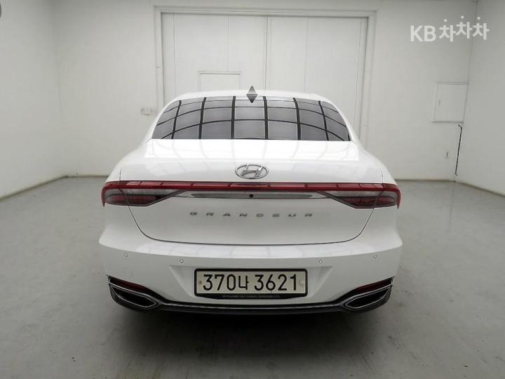 Hyundai Grandeur LPi 3.0 Exclusive 4