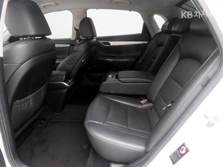 Hyundai Grandeur LPi 3.0 Exclusive 8