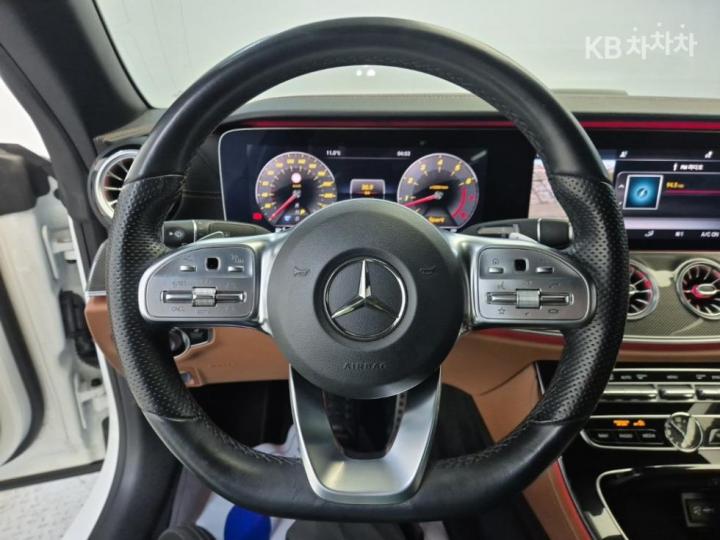 Mercedes-Benz E-Class W213 E450 4MATIC Carbriolet Base Type 10