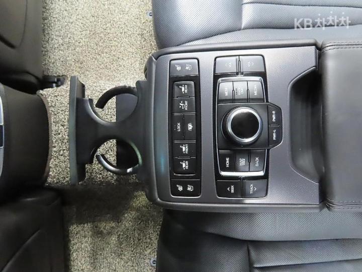 Hyundai Genesis DH G330 Premium AWD 10