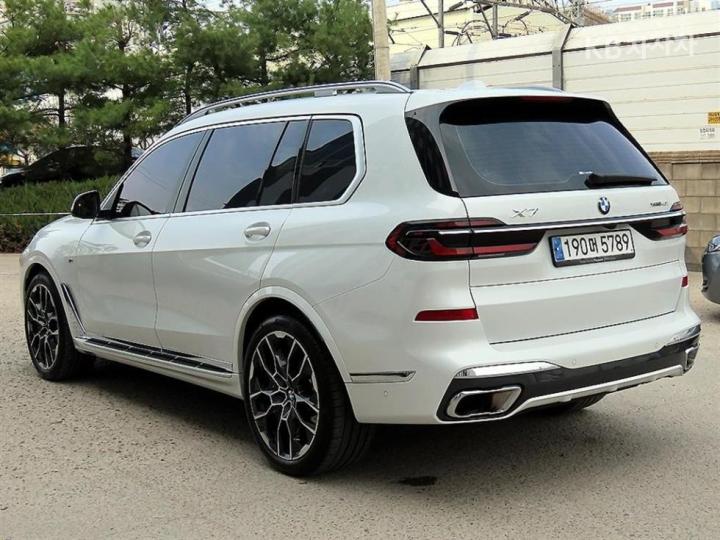 BMW X7 G07 xDrive 40i M Sport 4