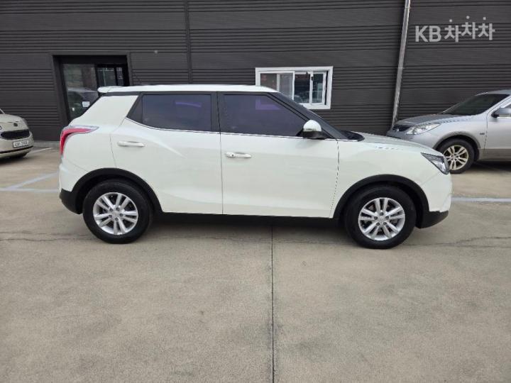 KG Mobility (Ssangyong) Tivoli Gasoline VX 5