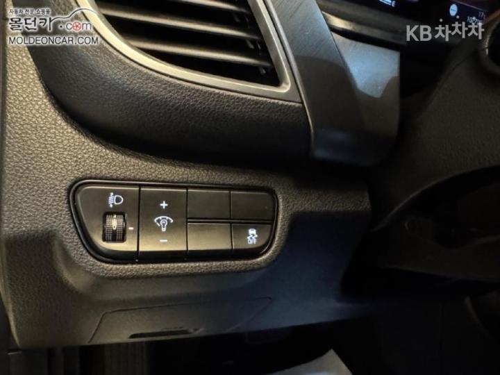 Kia Seltos SP2 1.6 T-GDI 2WD Prestige 10