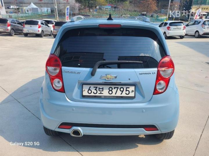 Chevrolet Spark S LT 5
