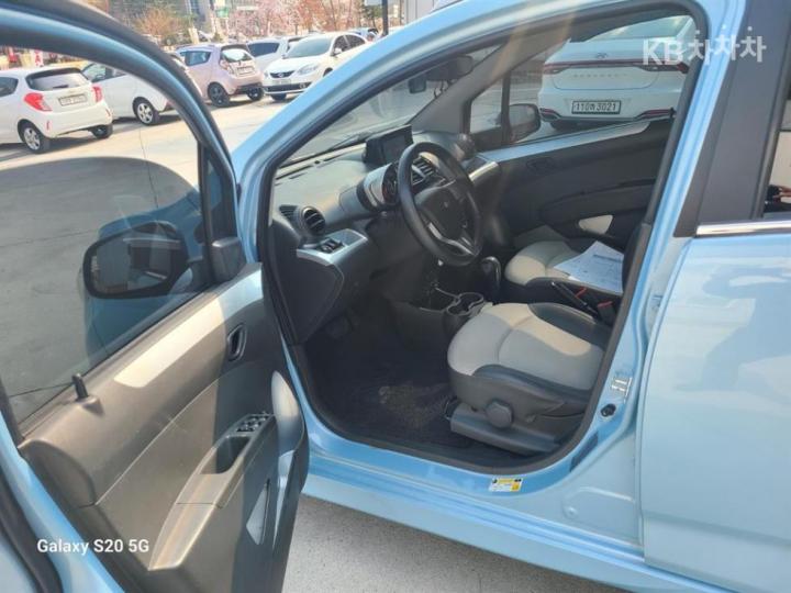 Chevrolet Spark S LT 6