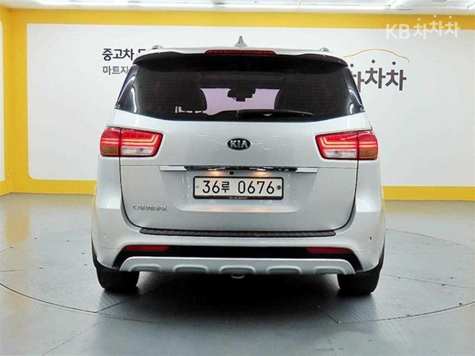 2016 - kia carnival