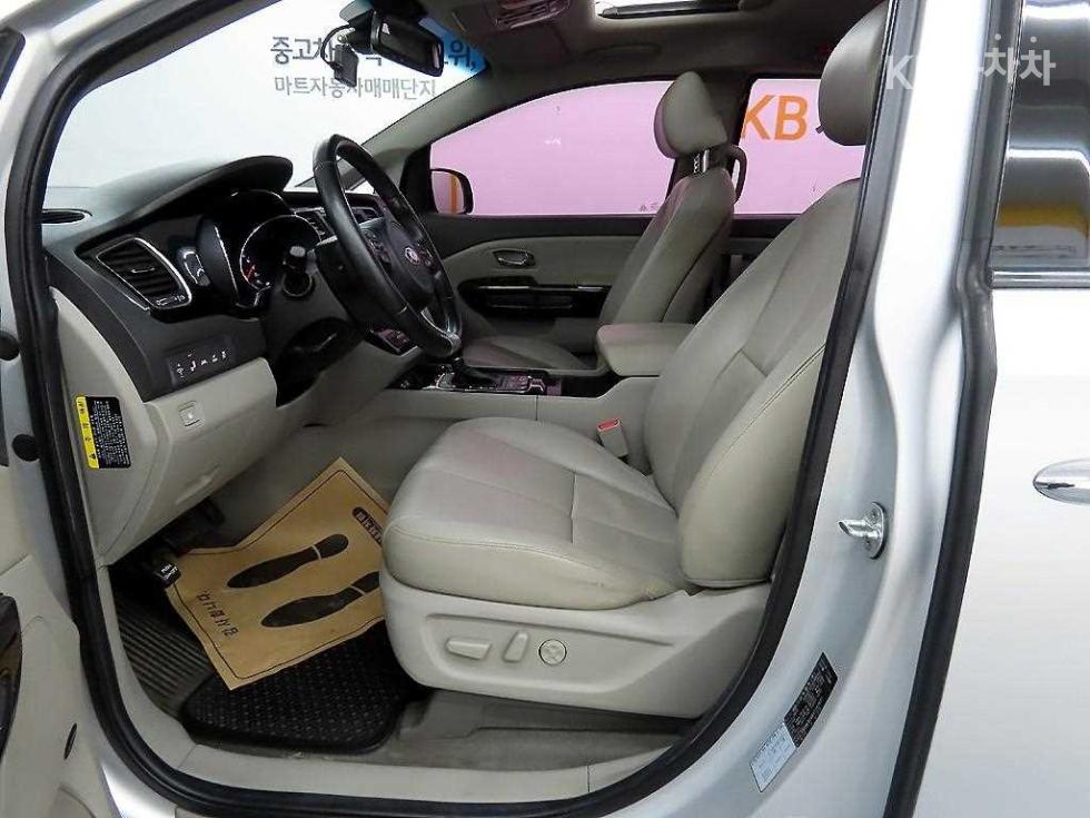 2016 - kia carnival