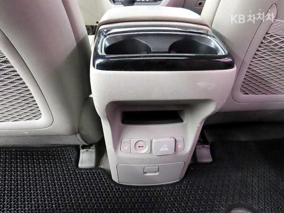 2016 - kia carnival