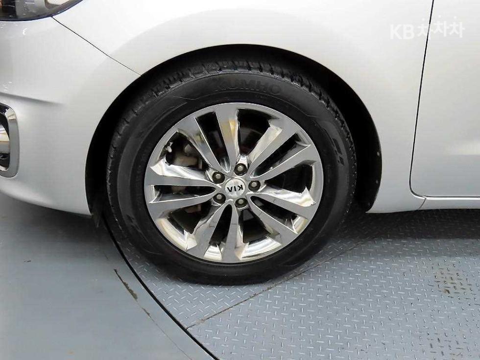 2016 - kia carnival