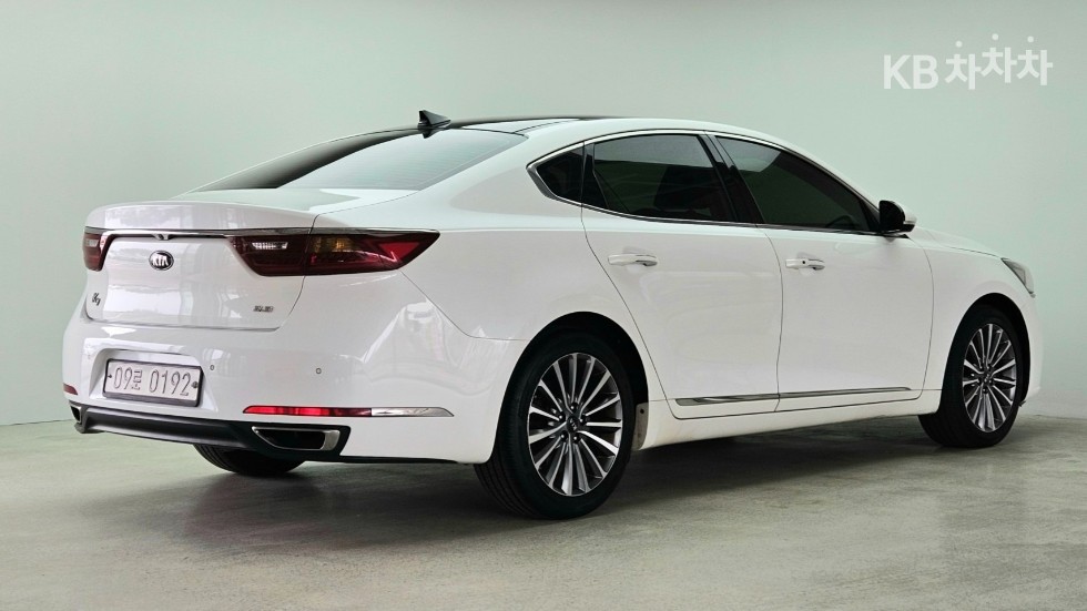 2016 - kia k7