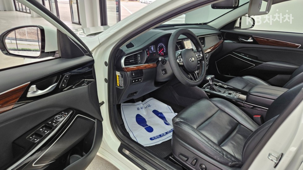 2016 - kia k7