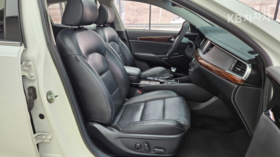 2016 - kia k7