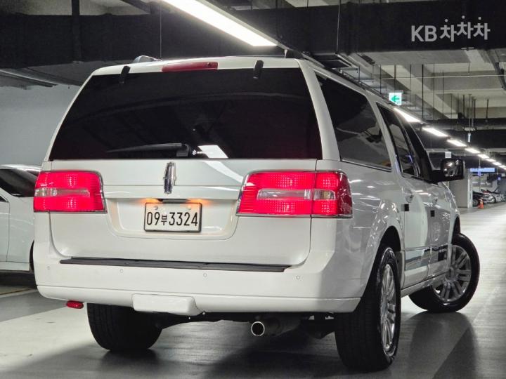 Lincoln Navigator 5.4L V8 U326 Luxury 06 year ~ 4