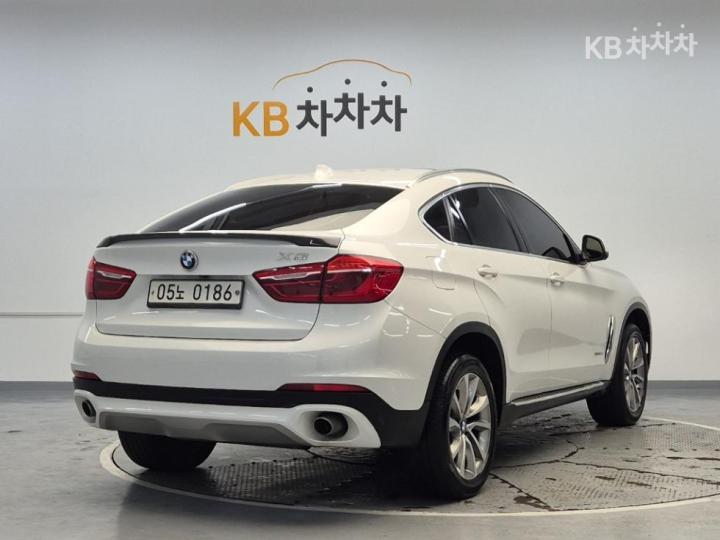 BMW X6 F16 xDrive 30d Base Type 4