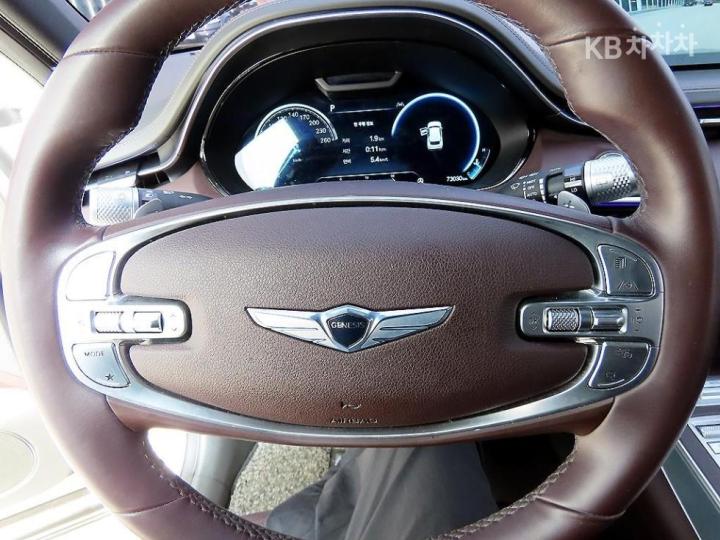 Genesis GV70 Diesel 2.2 2WD 9