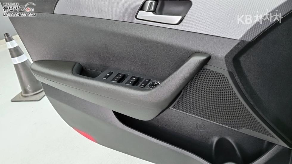 Hyundai Sonata — miniaturë 17