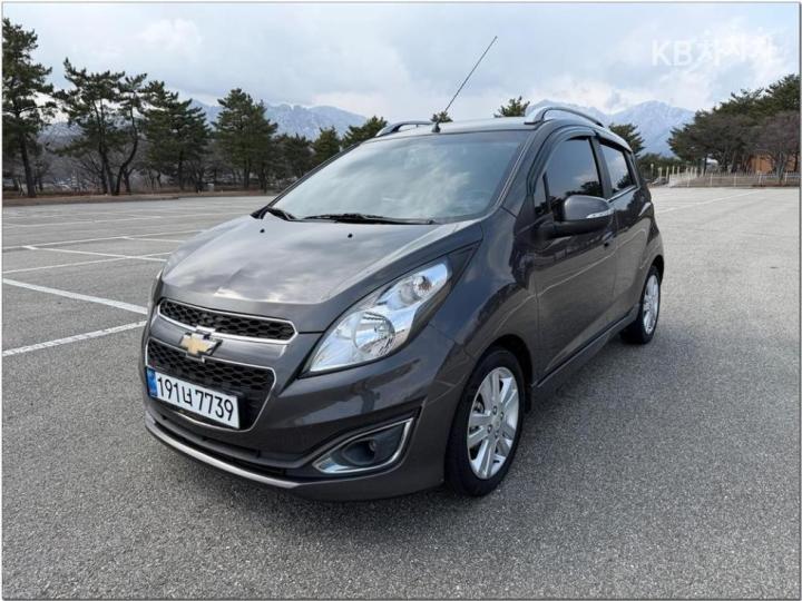 Chevrolet Spark S LT 2