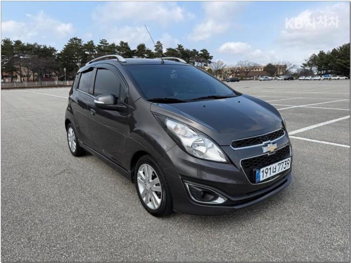 Chevrolet Spark S LT 4