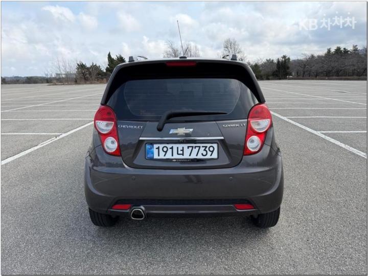 Chevrolet Spark S LT 7