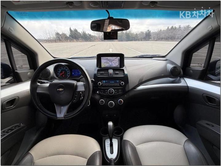 Chevrolet Spark S LT 10