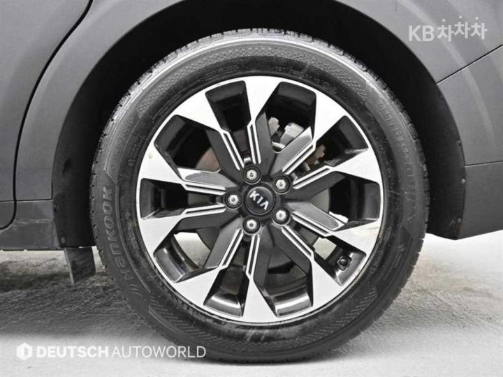 Kia Carnival G3.5 GDI Signature 6