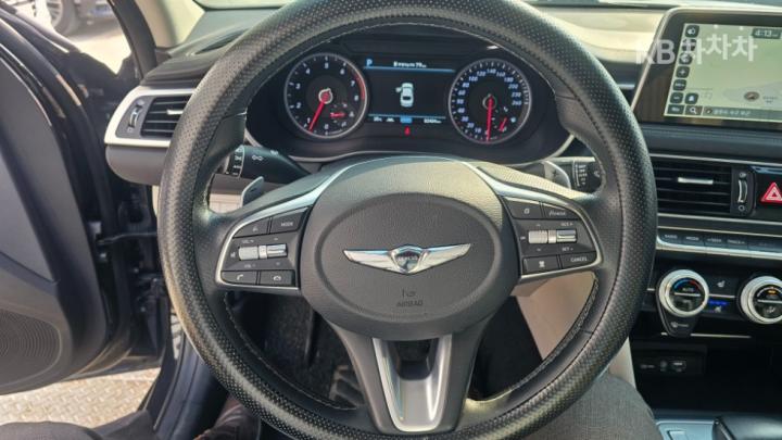 Genesis G70 2.0T Elite 10