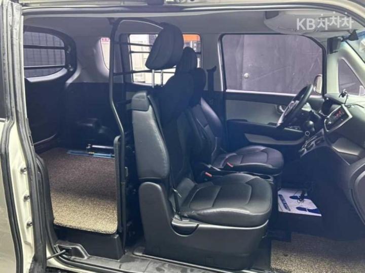 Kia Ray Van 1.0 Gasoline Van Premium Type 9