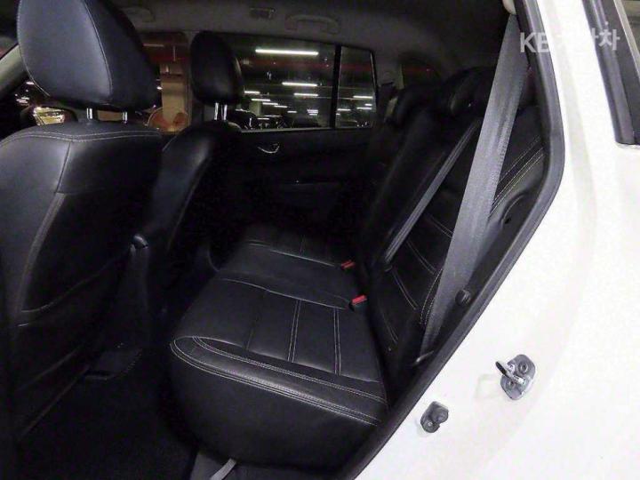 Renault QM5 New Diesel 2WD RE 8