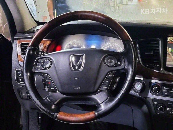 Hyundai Equus New VS500 Prestige 10