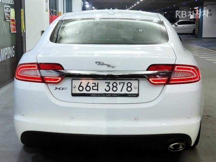 Jaguar XF New 2.2D Luxury X250 6