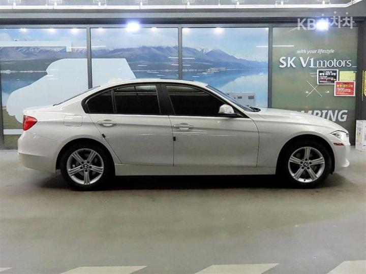 BMW 3 Series New 320d F30 4
