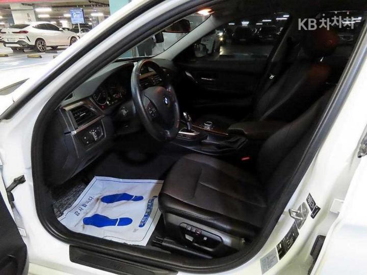 BMW 3 Series New 320d F30 7