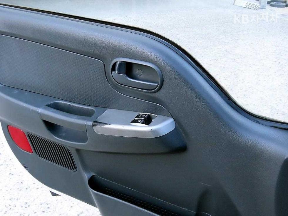 2015 - kia bongo iii