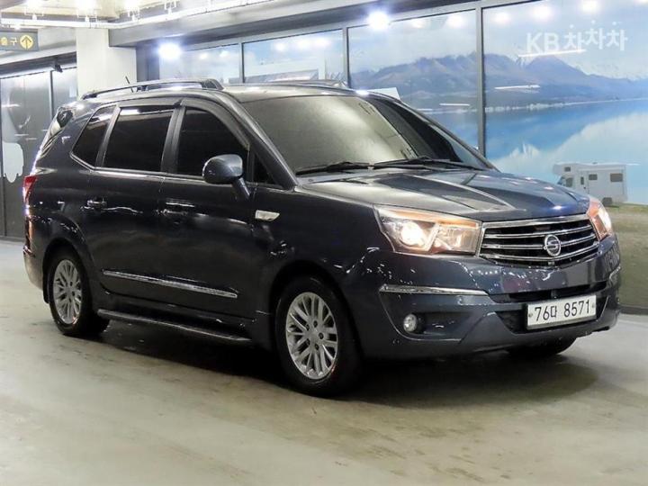 KG Mobility (Ssangyong) Korando Turismo 4WD RT 2