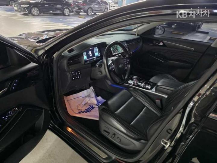 Kia K7 Premier Hybrid 2.4 HEV Signature 9