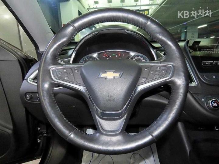 Chevrolet Malibu 1.5 Turbo LTZ 9