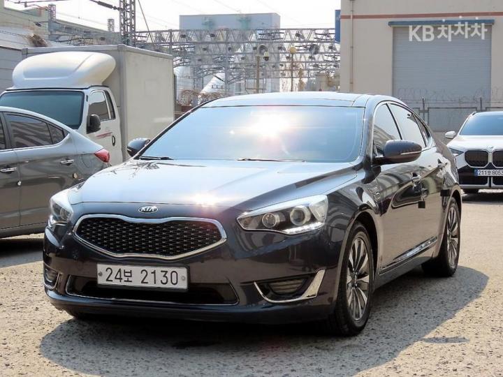 Kia K7 Hybrid 700h Prestige 3