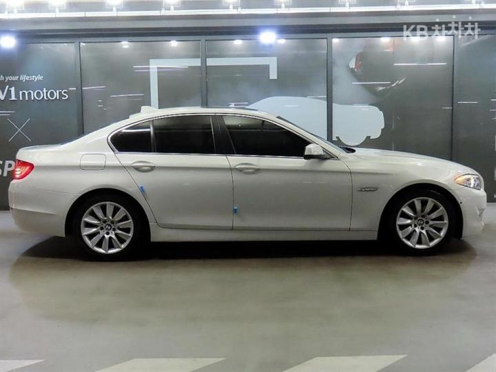BMW 5 Series New 528i F10 2010-2016 4