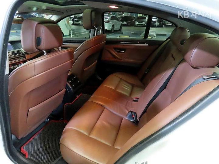 BMW 5 Series New 528i F10 2010-2016 8